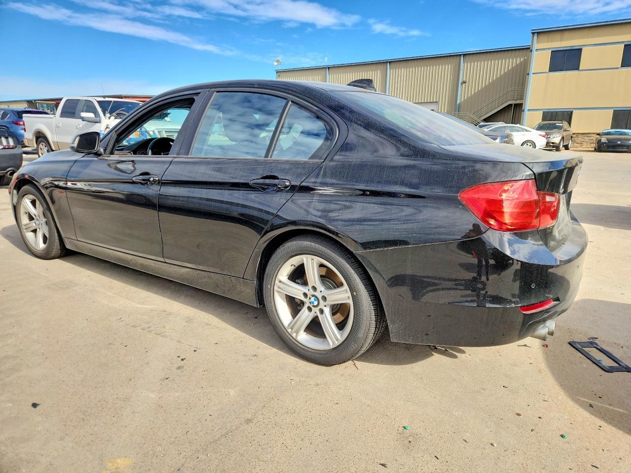 2014 BMW 328 I Sulev - Image 2