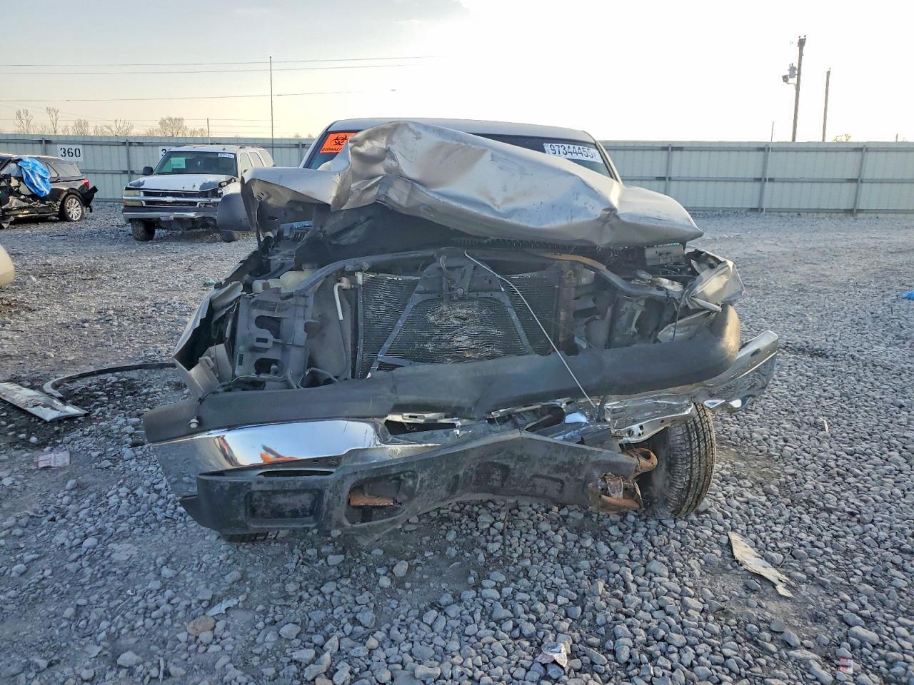2004 Chevrolet Silverado C1500 - Фото 5
