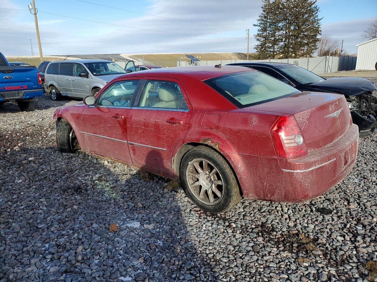 2008 Chrysler 300 Touring - Image 2