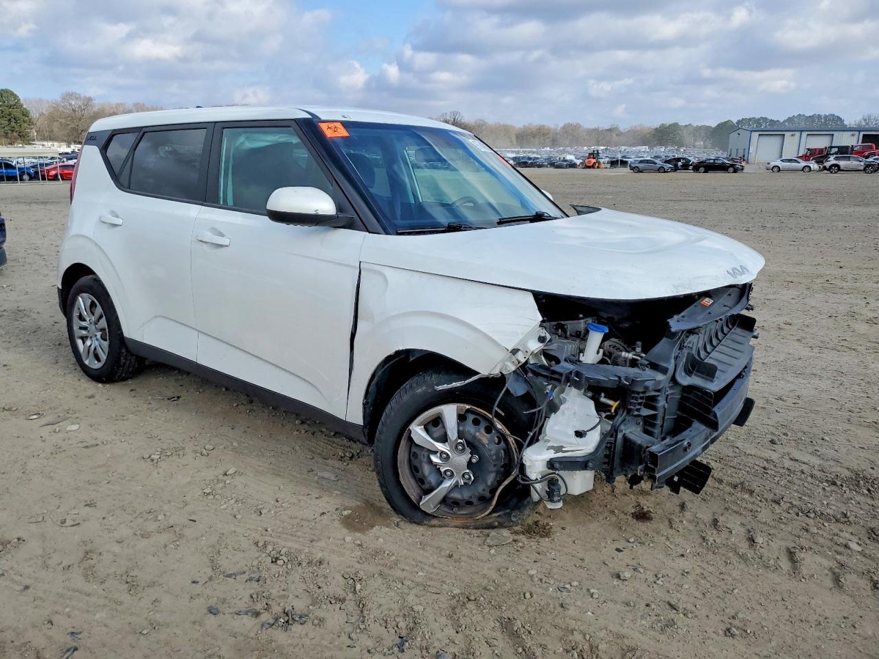 2022 Kia Soul Lx - Image 4