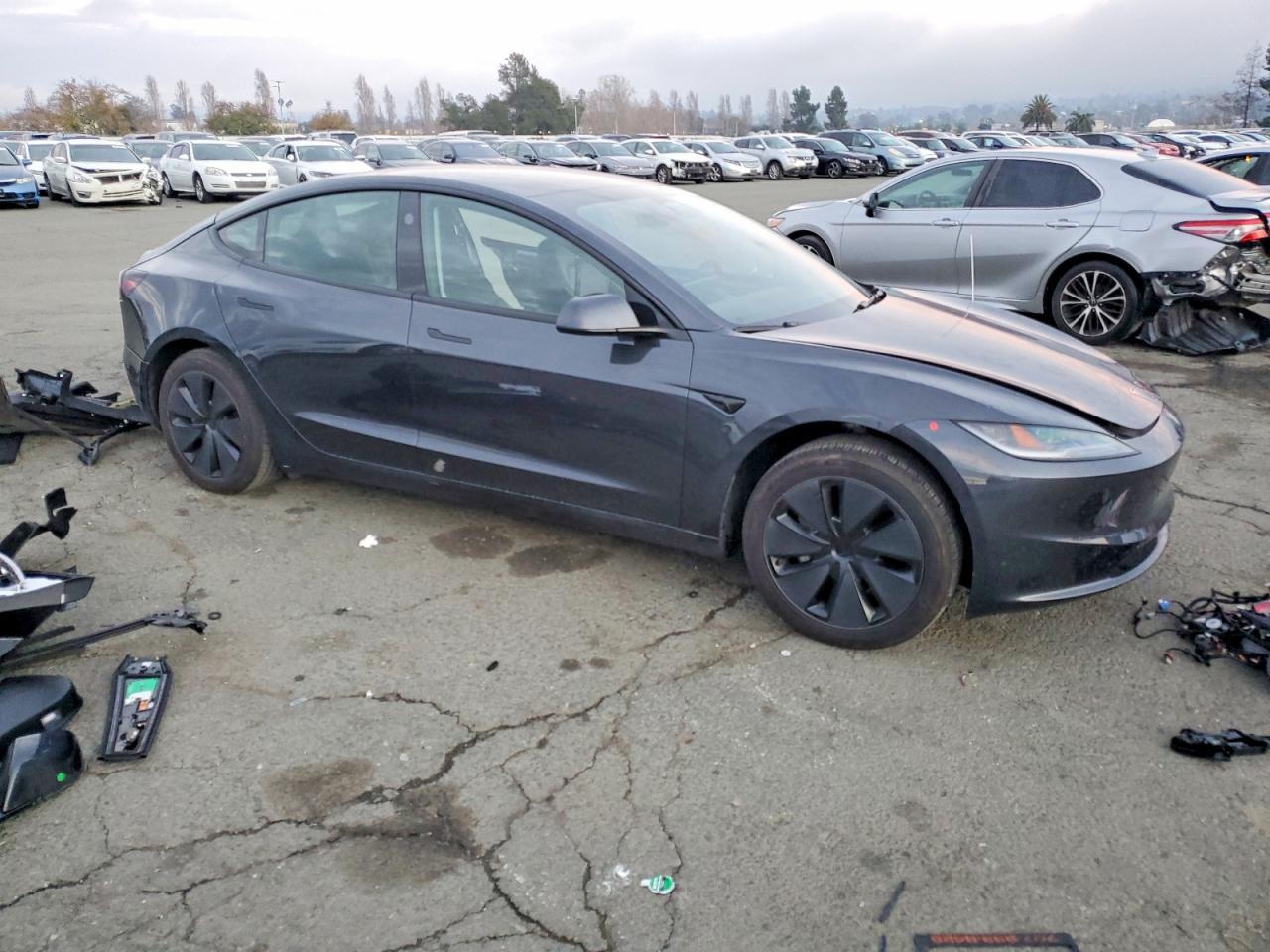 2024 Tesla Model 3 - Фото 4
