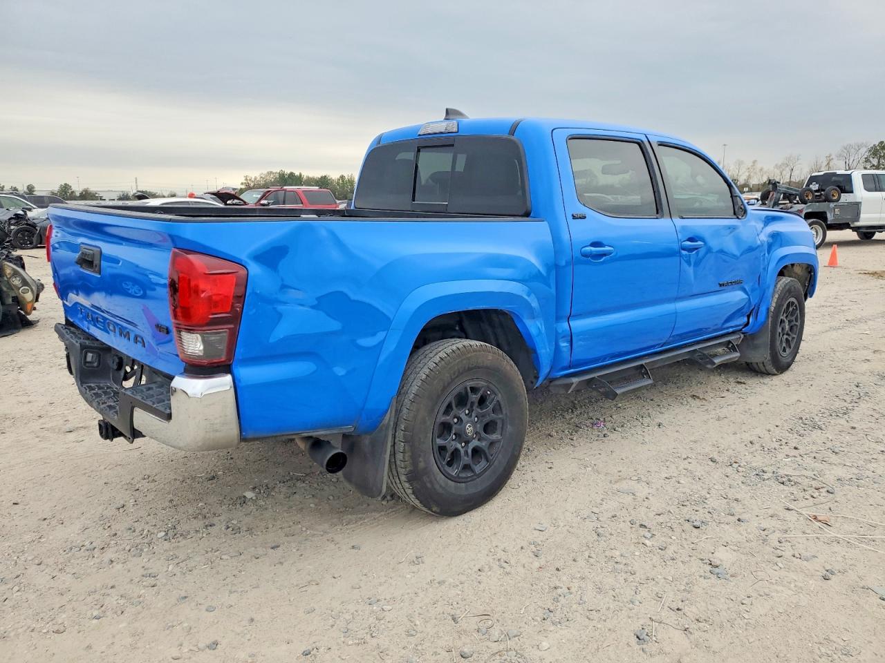 2020 Toyota Tacoma Double Cab - Фото 3