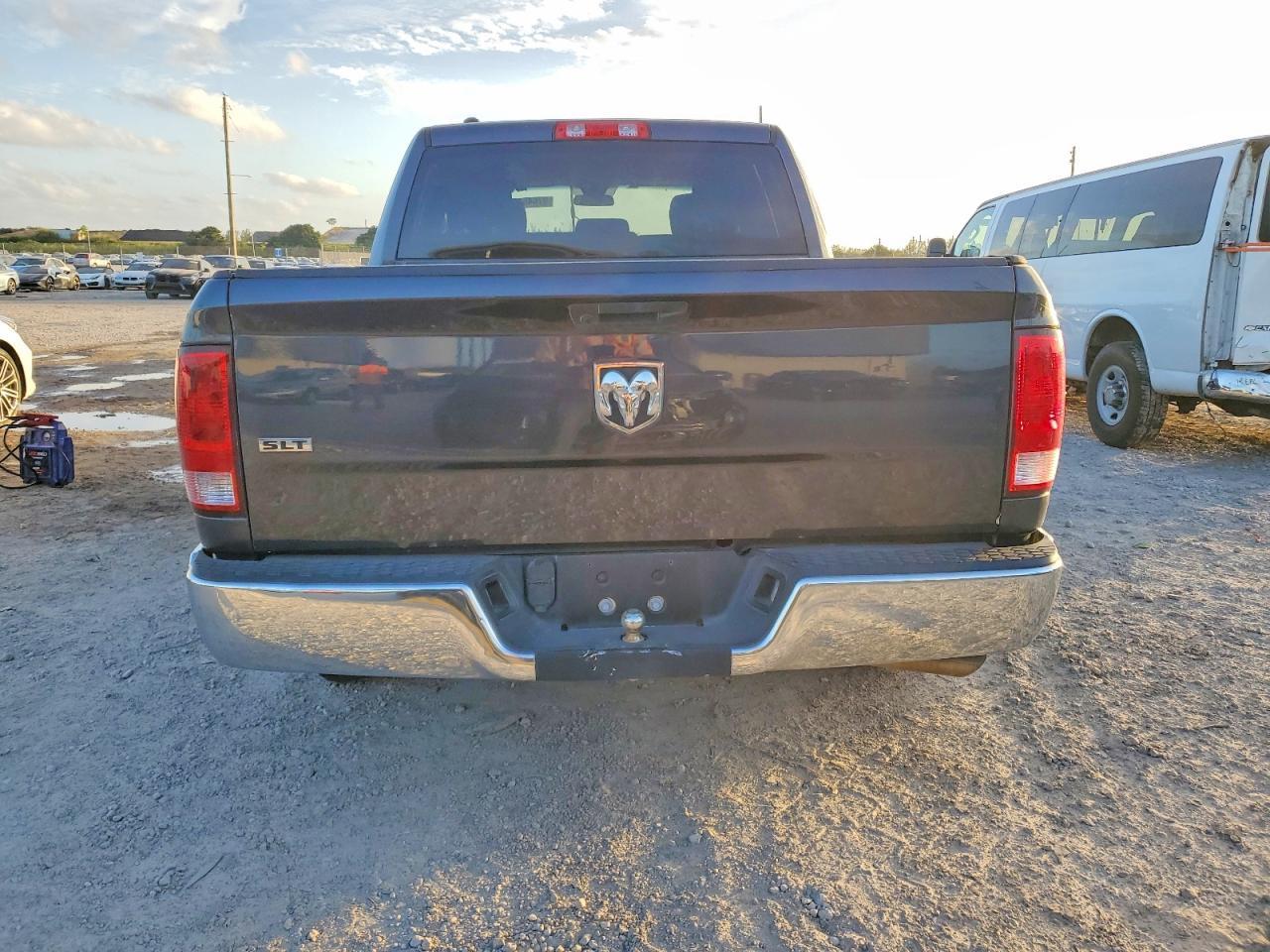 2021 Ram 1500 Classic Slt - Image 6