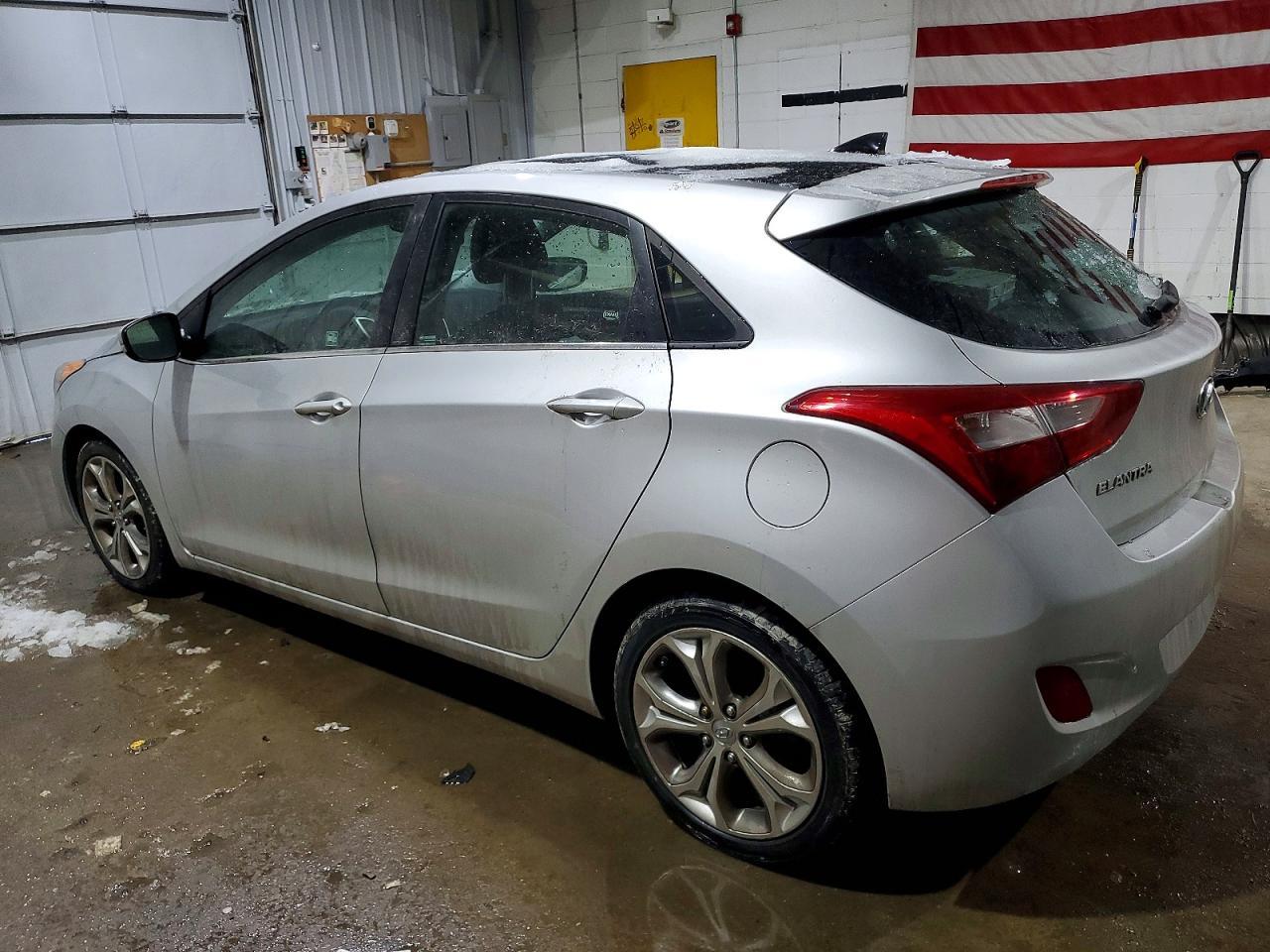 2013 Hyundai Elantra Gt - Image 2
