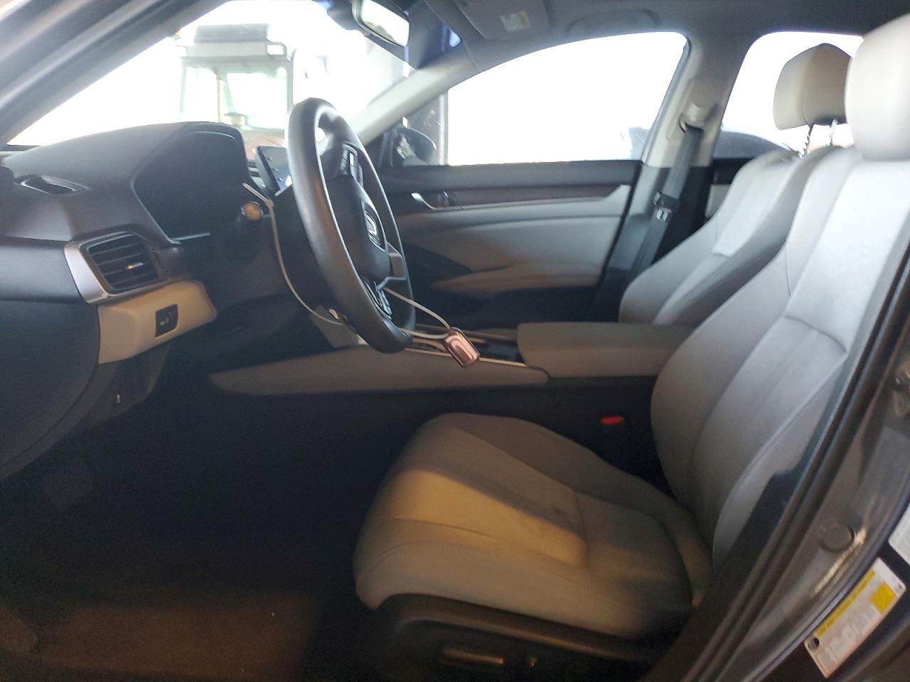 2018 Honda Accord Hybrid Ex - Image 7