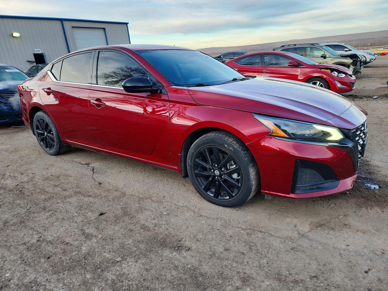 2023 Nissan Altima Sr - Фото 4