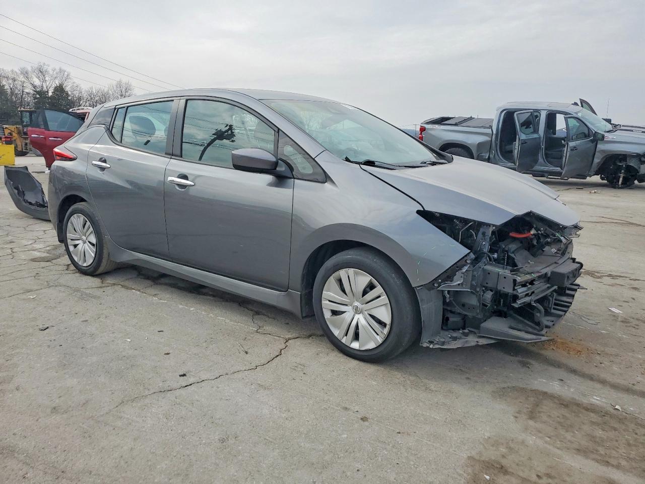 2022 Nissan Leaf S - Фото 4