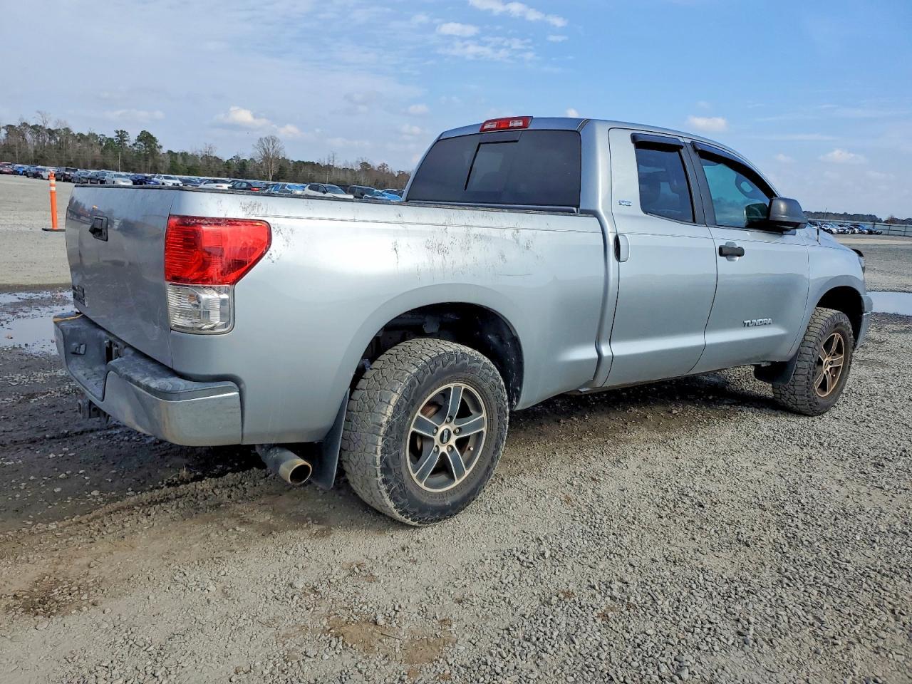 2013 Toyota Tundra Double Cab Sr5 - Фото 3