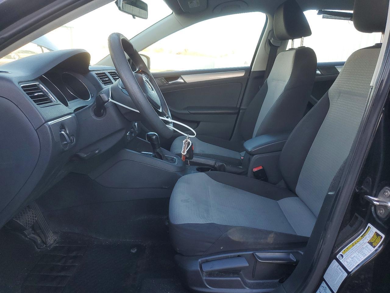 2017 Volkswagen Jetta - Image 7