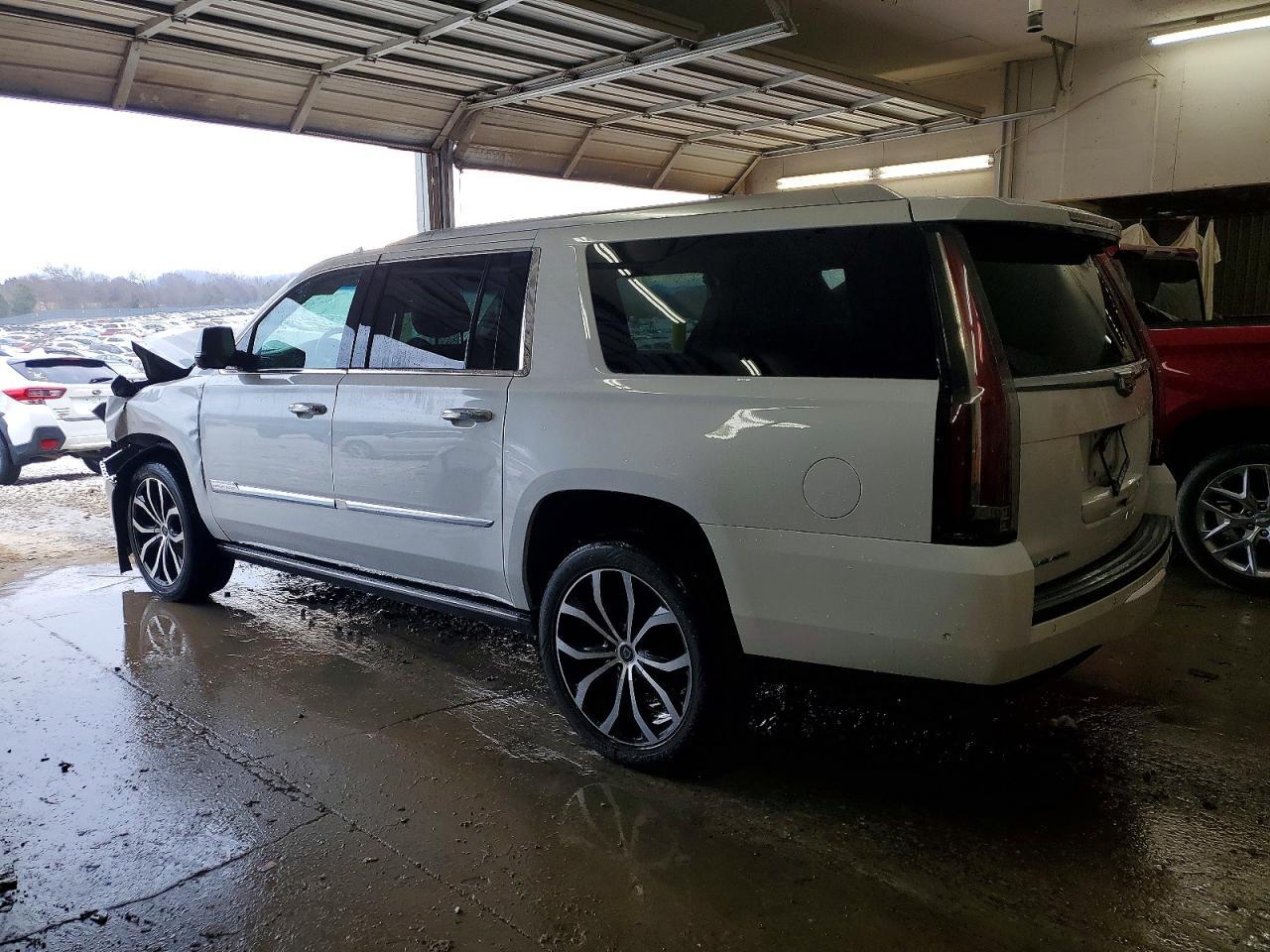 2017 Cadillac Escalade Esv Premium Luxury - Image 2