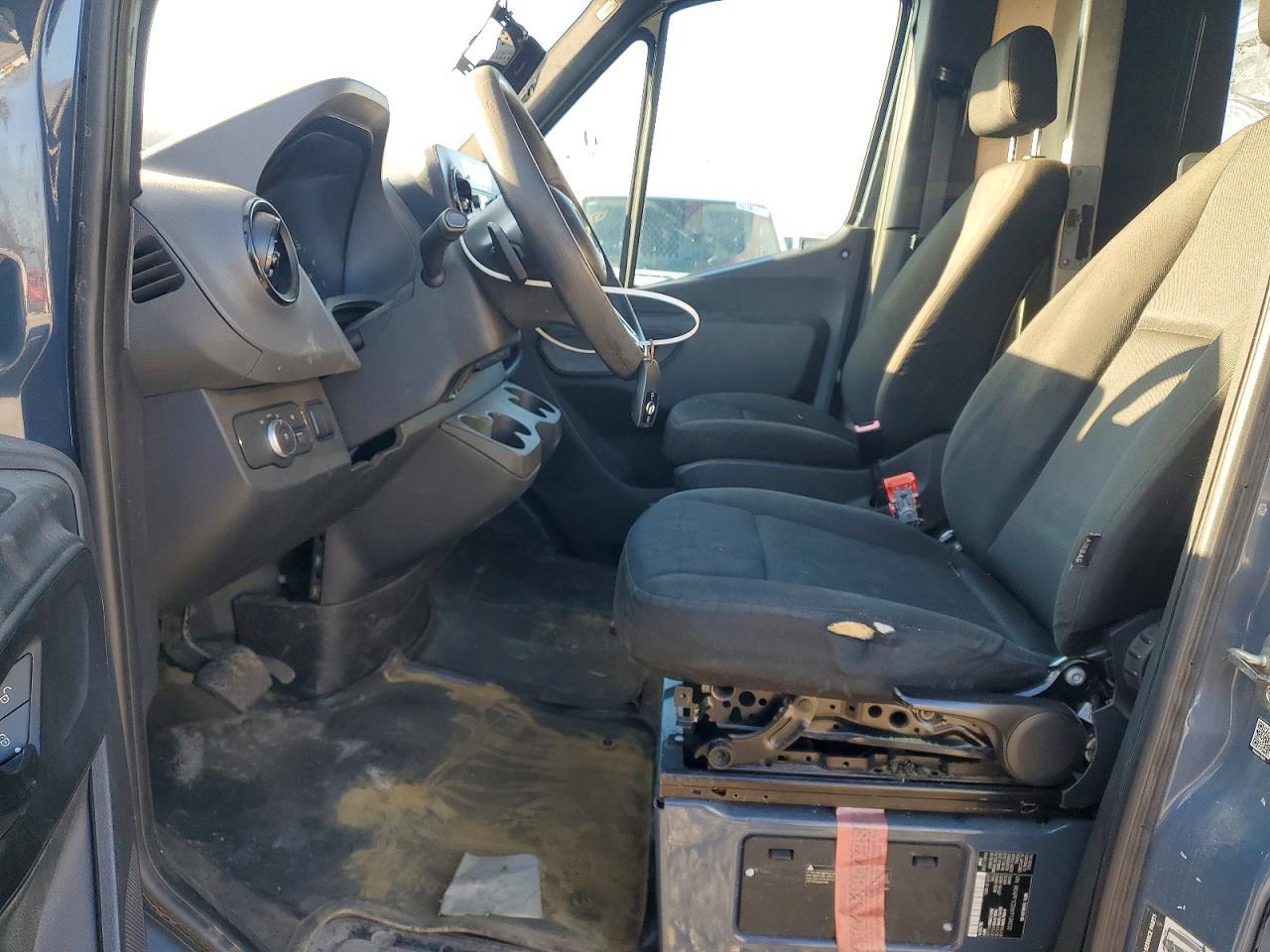 2019 Mercedes Benz Sprinter 2500 Delivery Van - Image 7