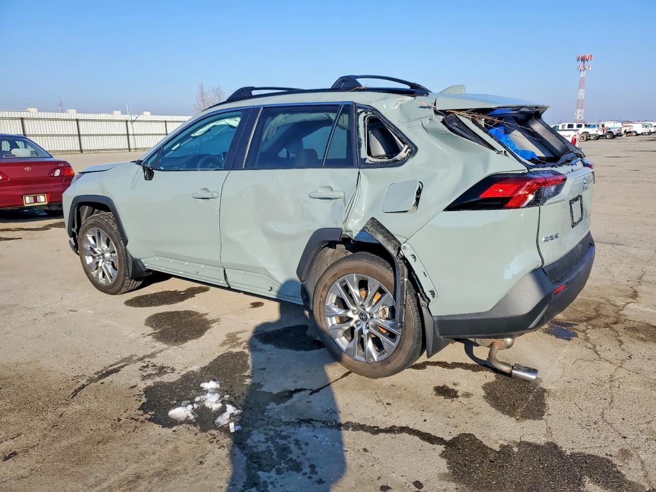 2023 Toyota Rav4 Xle Premium - Фото 2