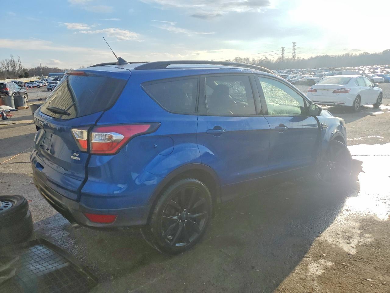 2018 Ford Escape Se - Фото 3