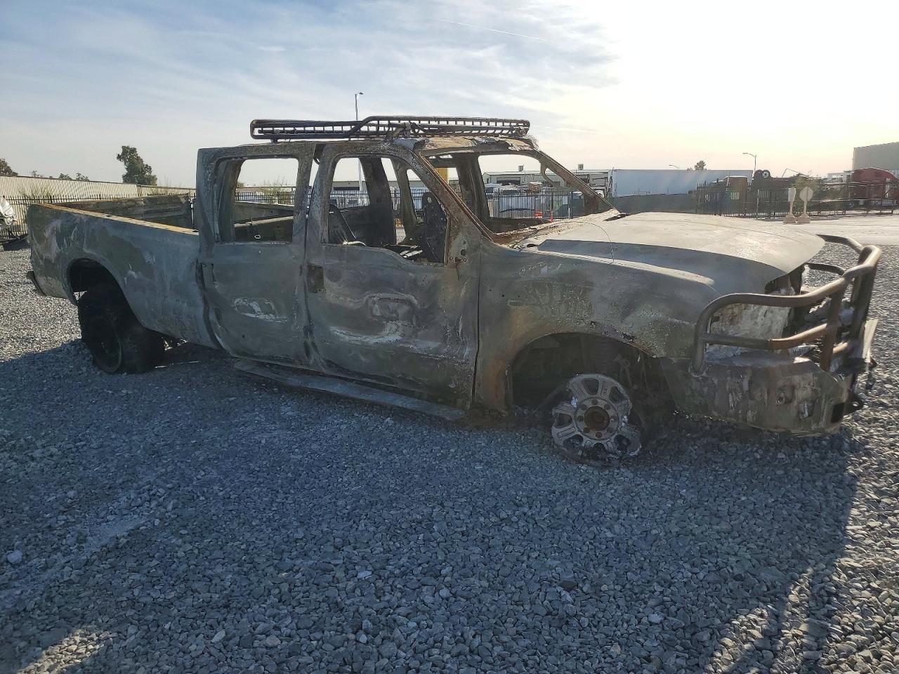 2006 Ford F350 - Image 4