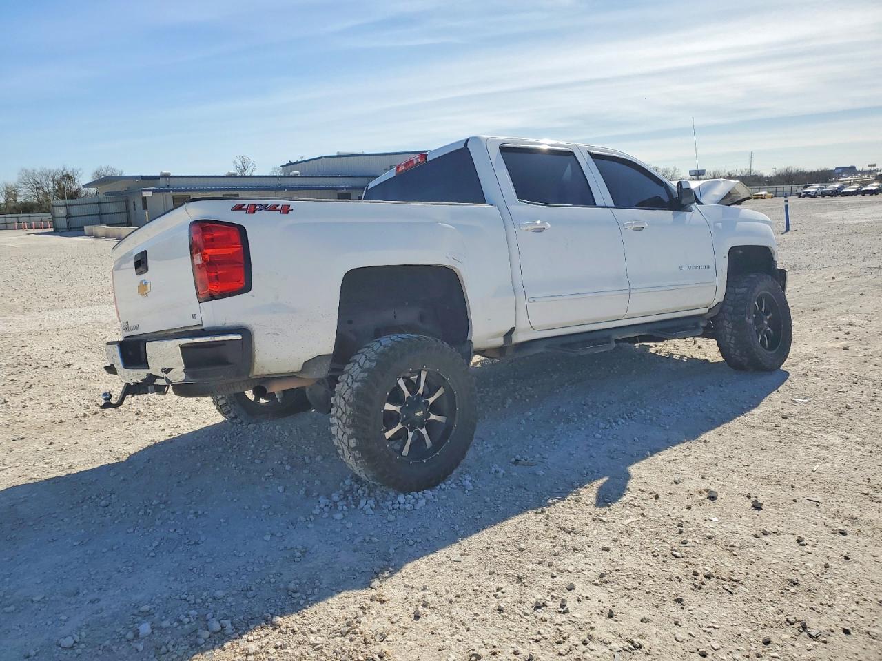 2018 Chevrolet Silverado K1500 Lt - Image 3