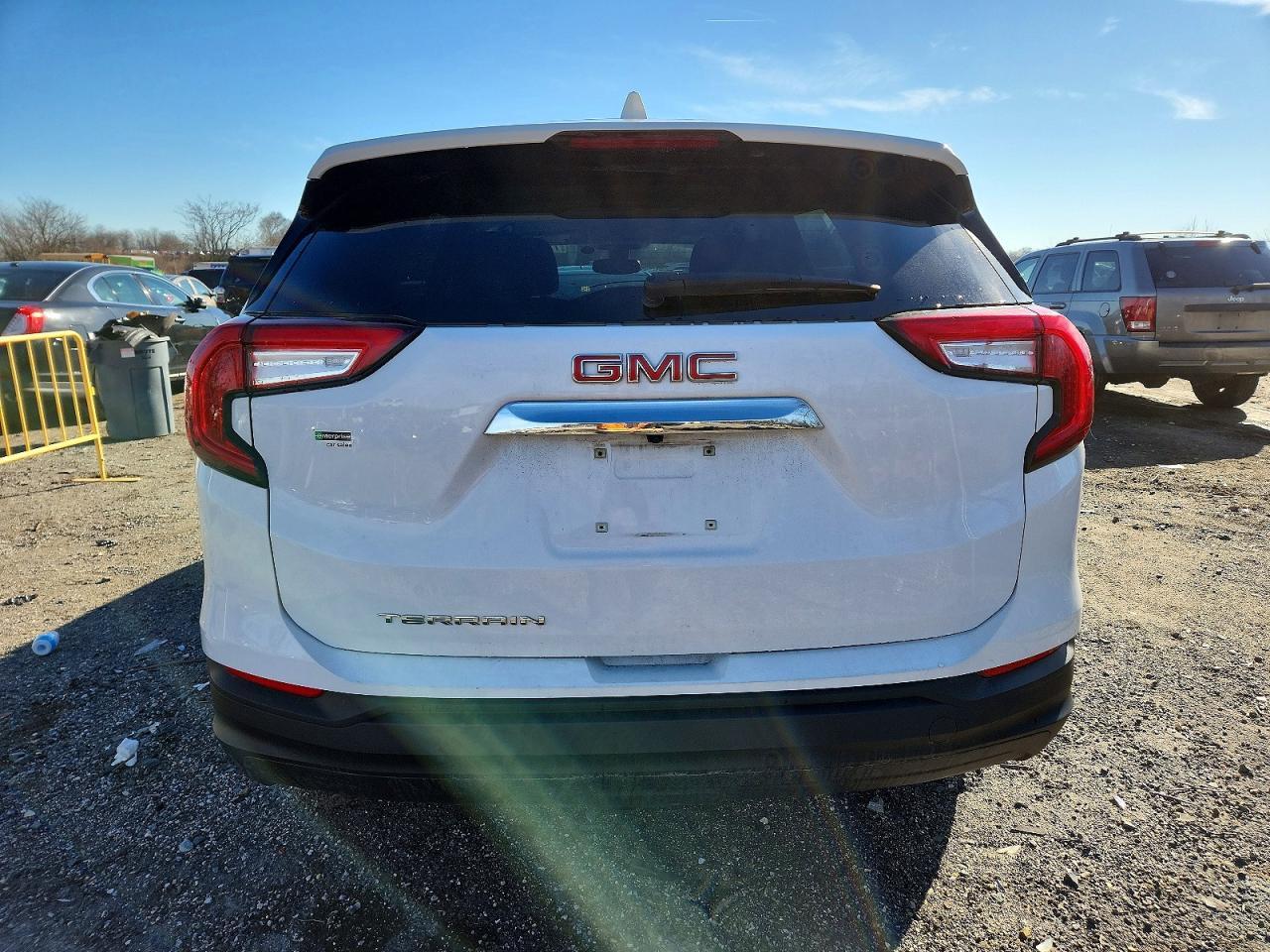 2023 GMC Terrain Sle - Image 6