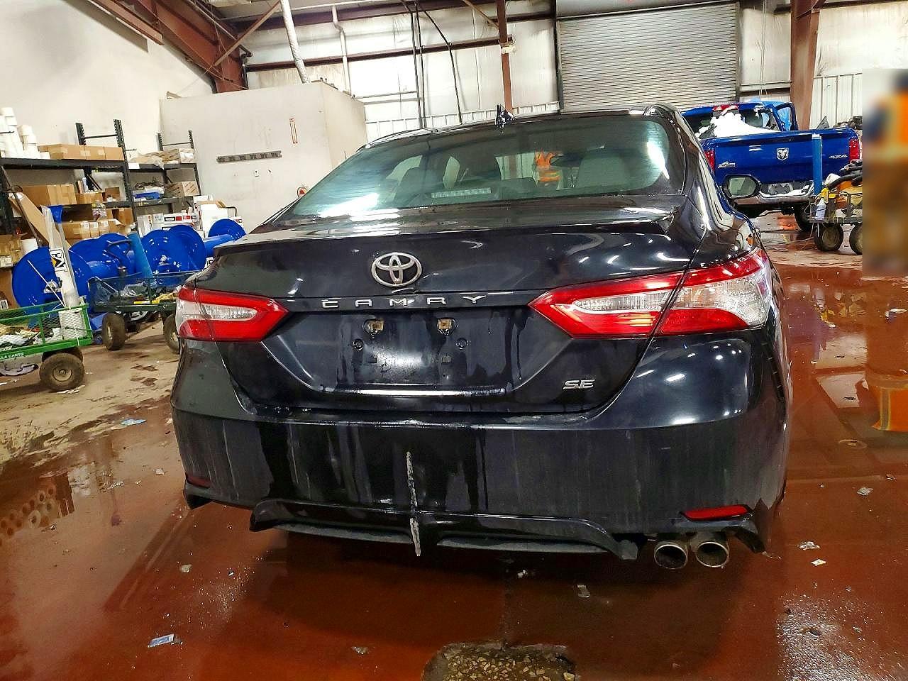 2020 Toyota Camry Se - Image 6