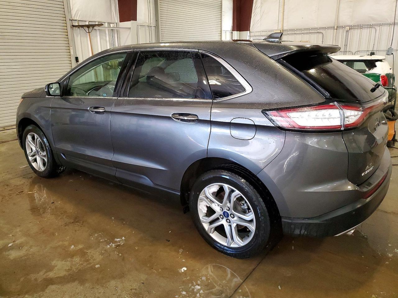 2017 Ford Edge Titanium - Фото 2