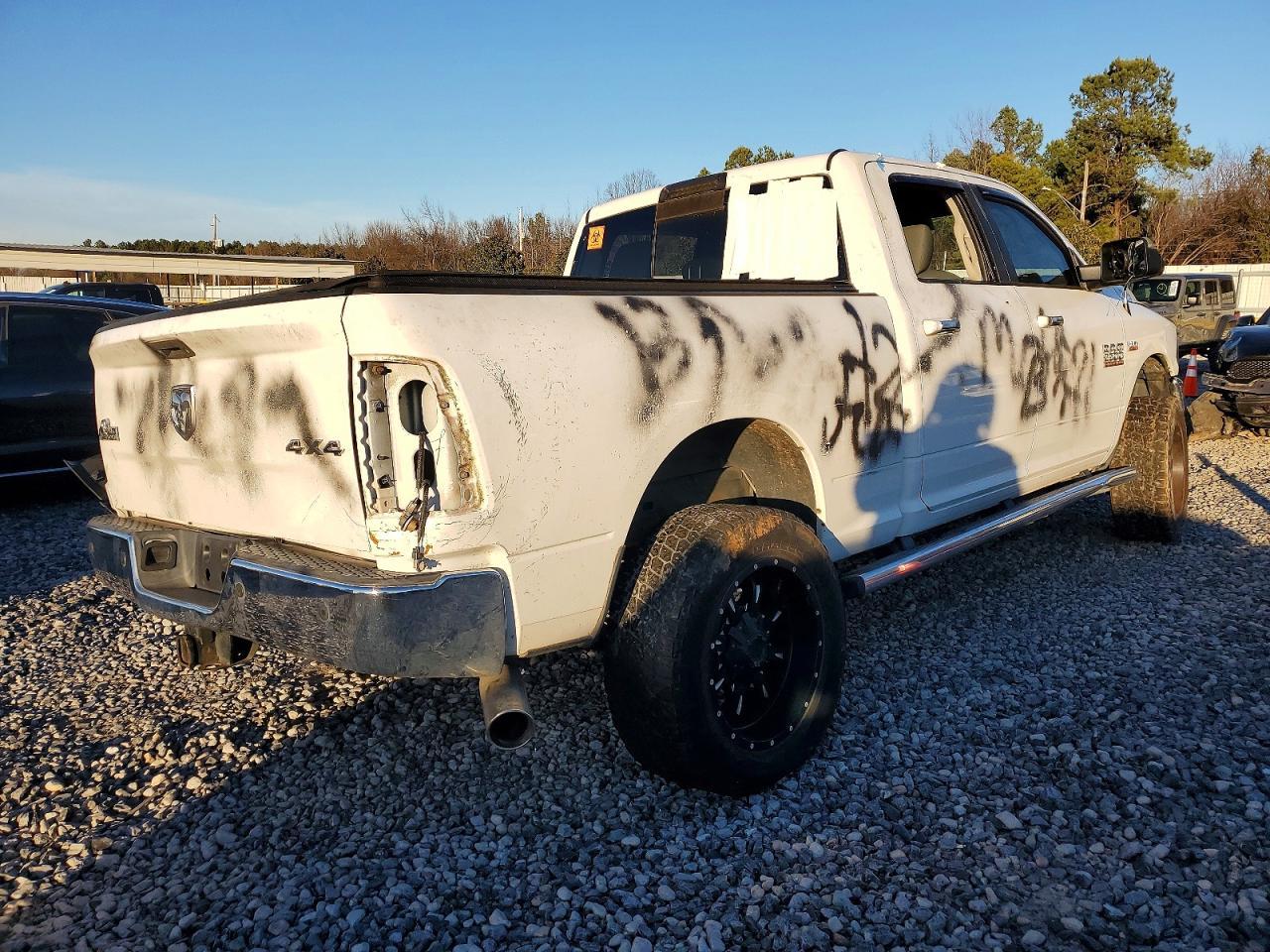 2016 Ram 2500 Slt - Image 3