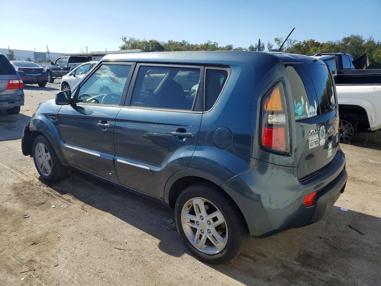 2011 Kia Soul + - Фото 2