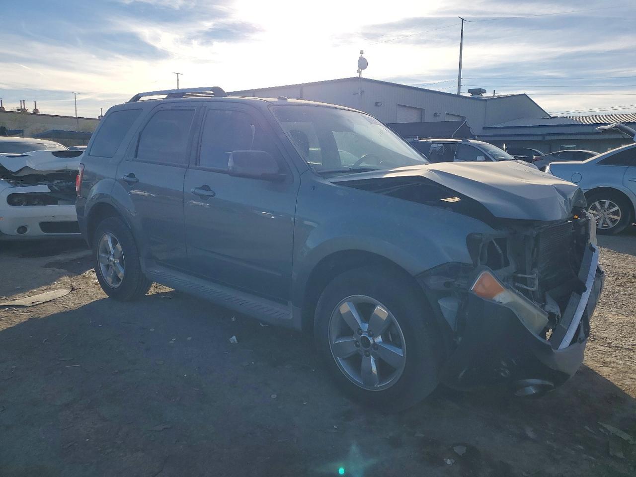 2010 Ford Escape Limited - Фото 4