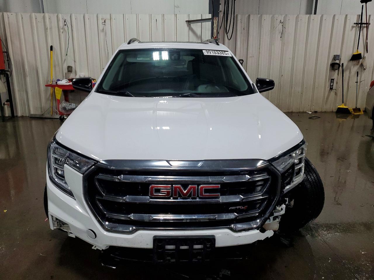 2022 GMC Terrain At4 - Image 5