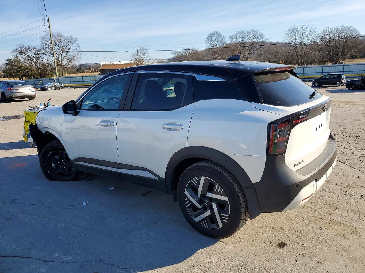 2025 Nissan Kicks Sv - Фото 2