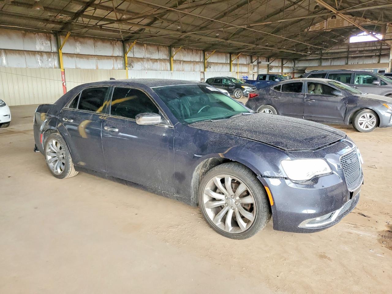 2018 Chrysler 300 Limited - Image 4