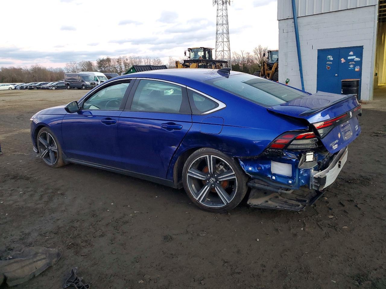 2024 Honda Accord Hybrid Sport - Image 2