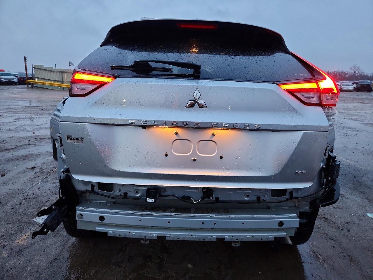 2022 Mitsubishi Eclipse Cross Se - Фото 6
