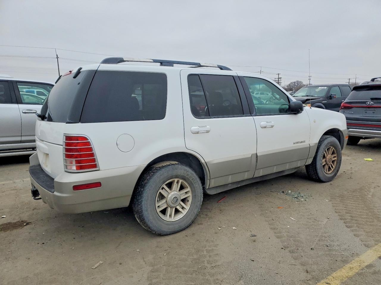 2002 Mercury Mountaineer - Фото 3