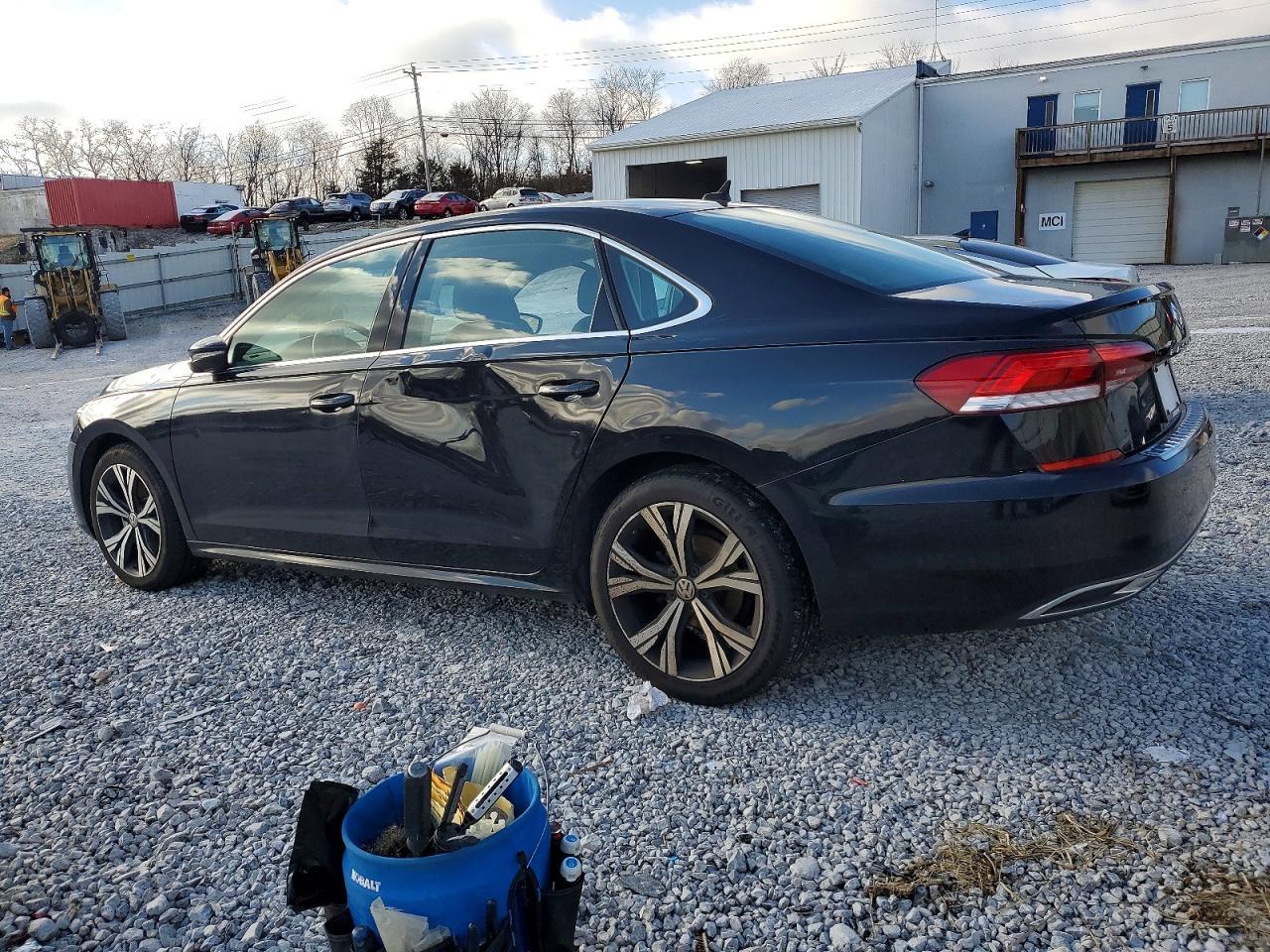 2021 Volkswagen Passat Se - Фото 2
