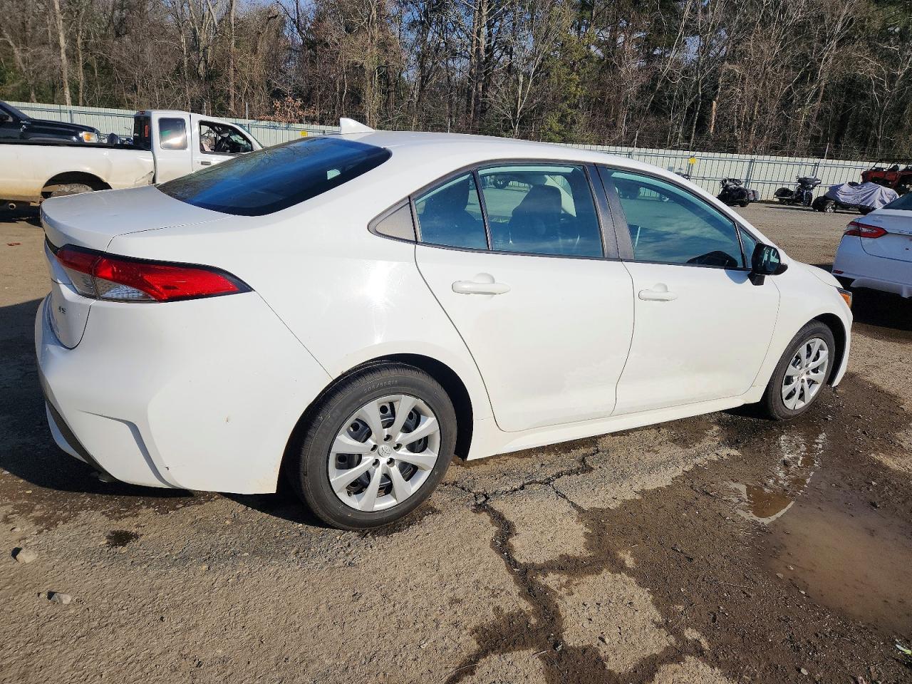 2020 Toyota Corolla Le - Image 3