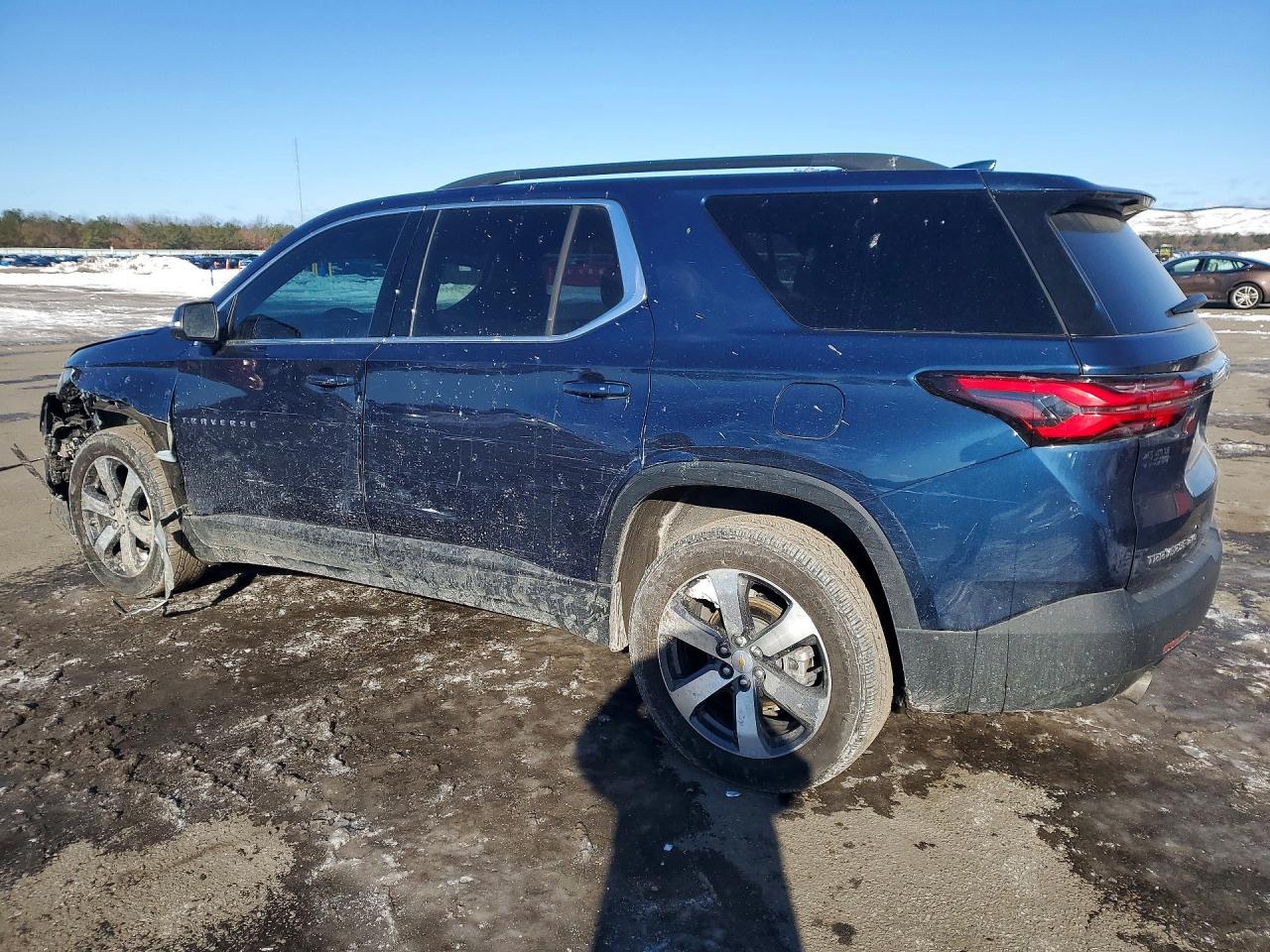 2023 Chevrolet Traverse Lt - Фото 2