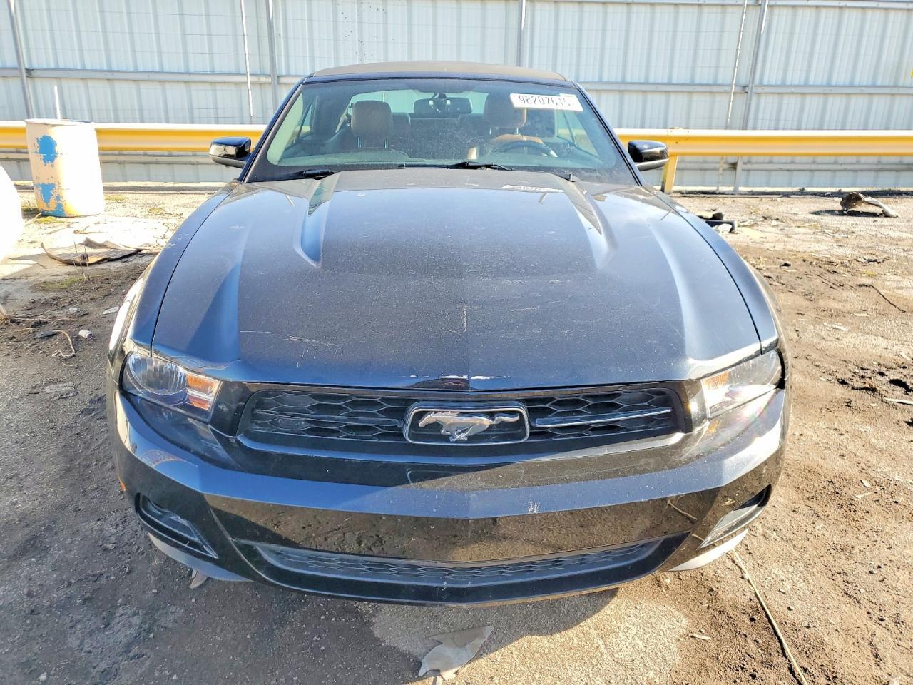 2010 Ford Mustang - Image 5