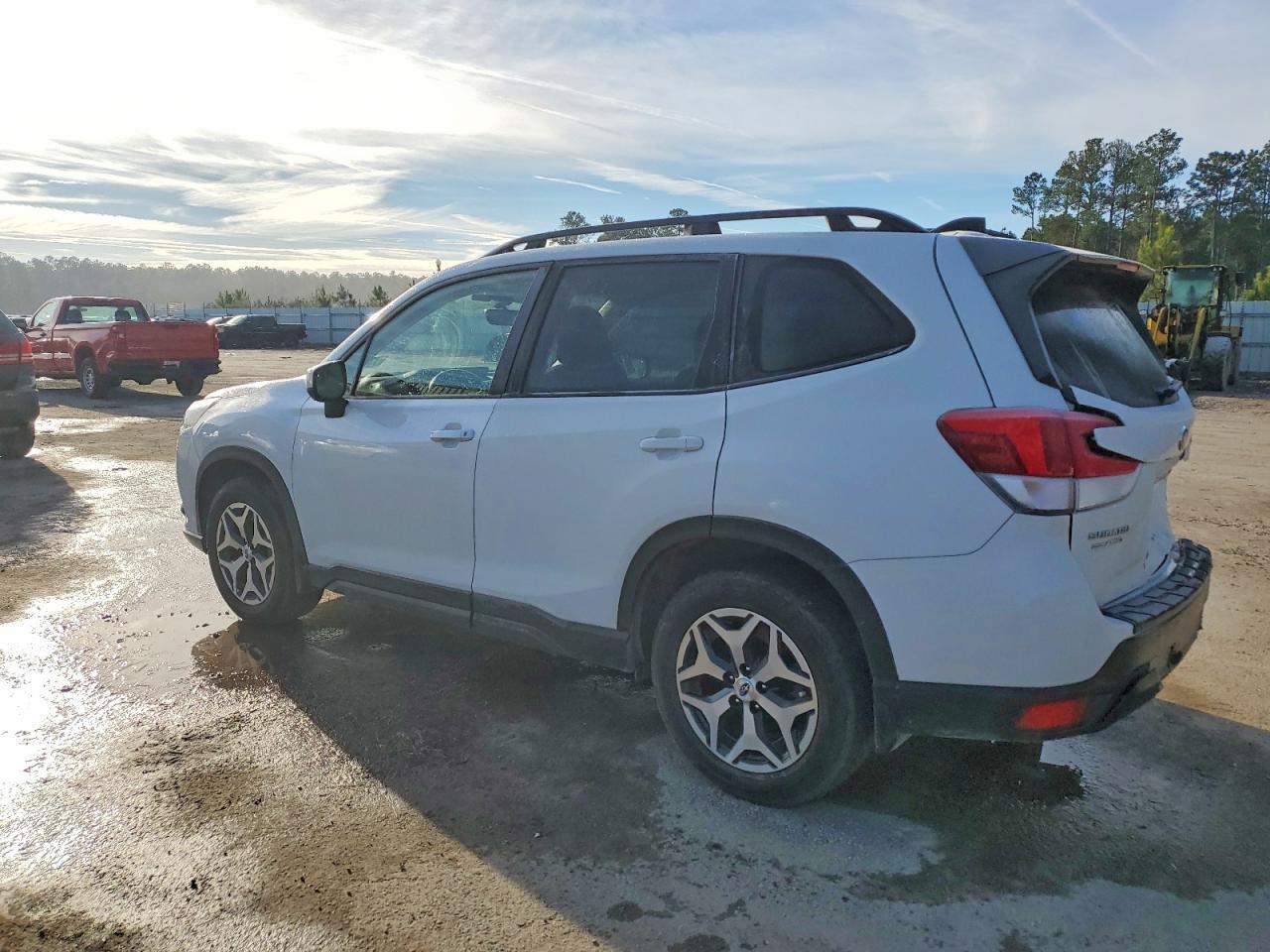 2024 Subaru Forester Premium - Image 2