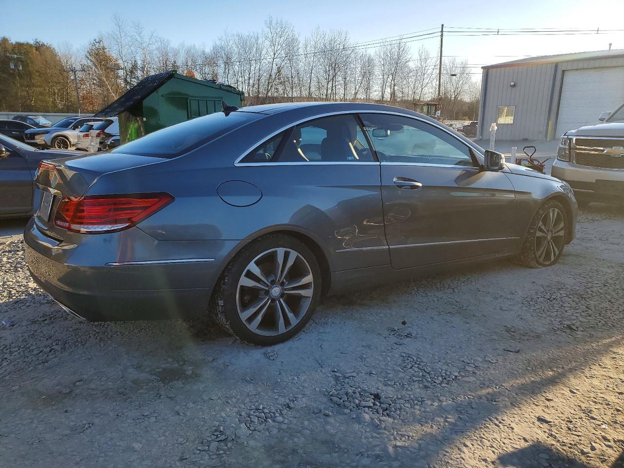 2017 Mercedes-Benz E 400 4Matic - Фото 3