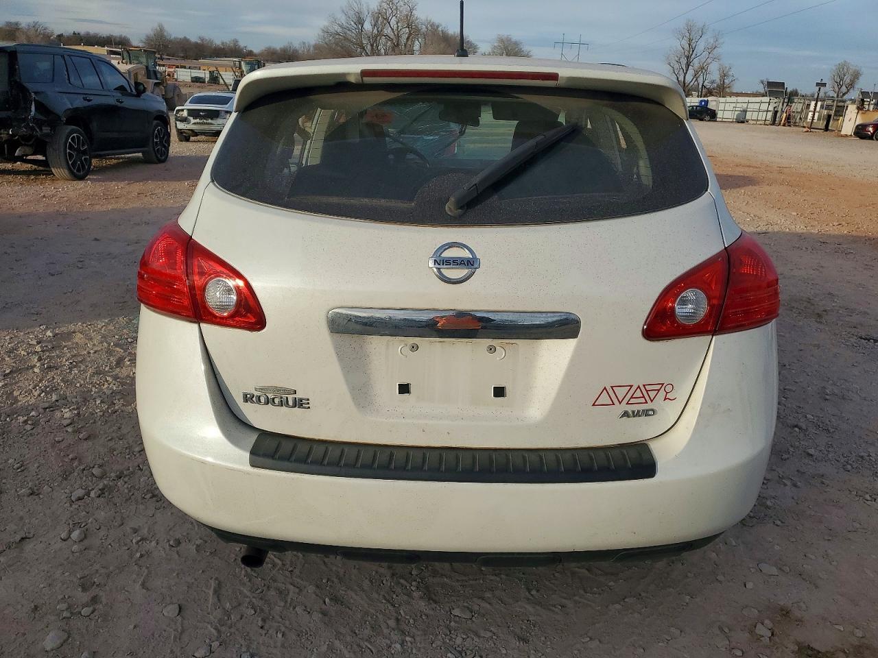 2012 Nissan Rogue S - Image 6