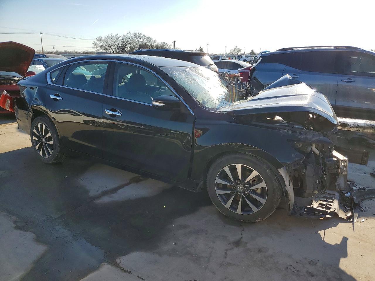 2017 Nissan Altima 2.5 - Фото 4