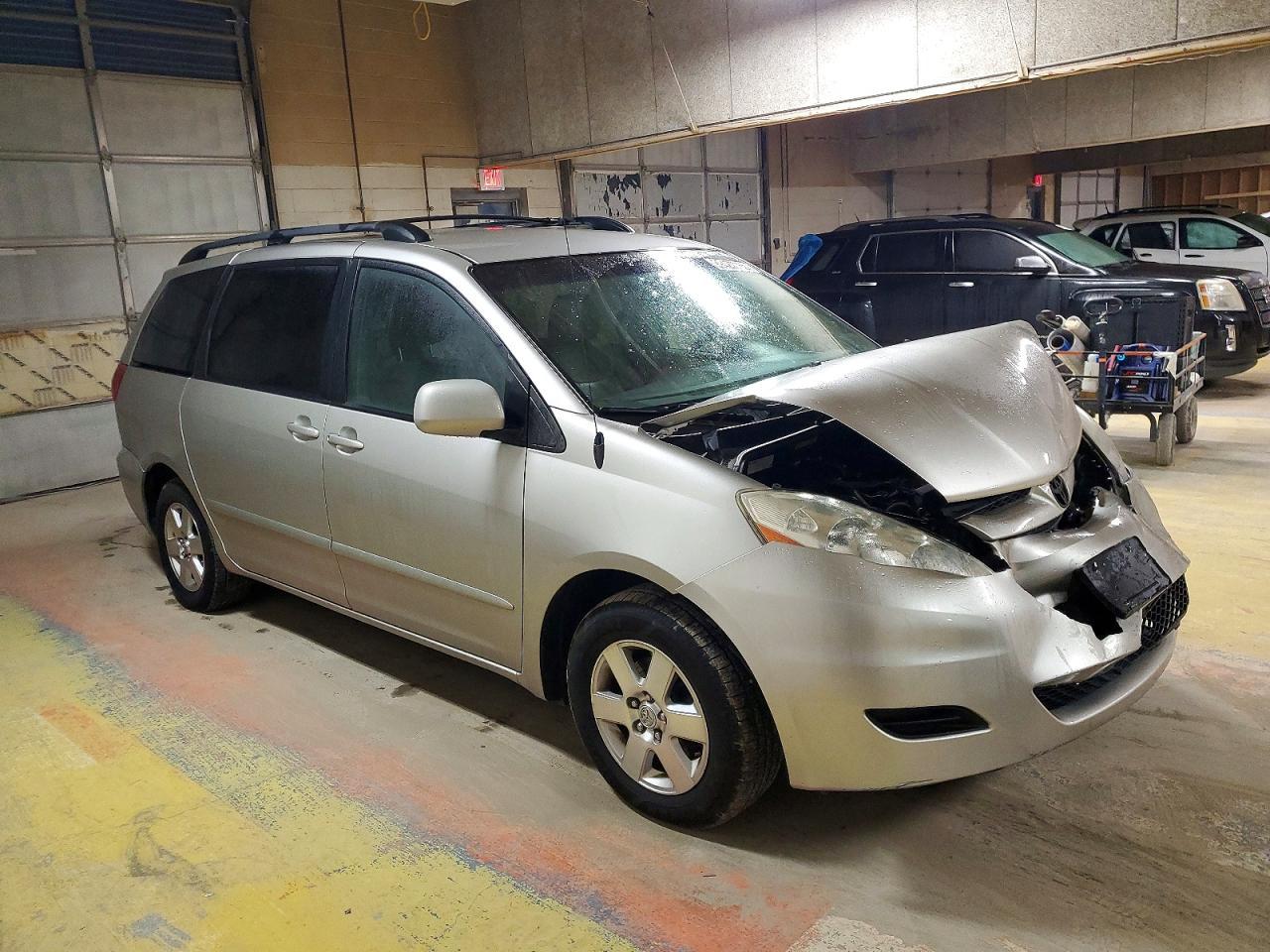 2009 Toyota Sienna Xle - Фото 4