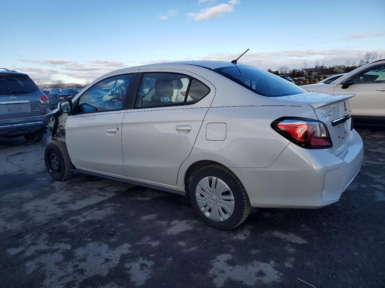 2024 Mitsubishi Mirage G4 Es - Фото 2
