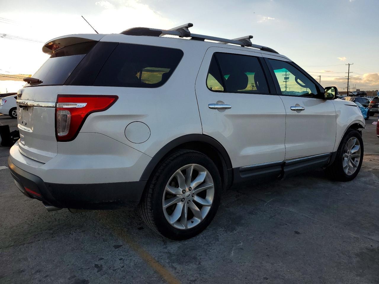 2012 Ford Explorer Xlt - Фото 3
