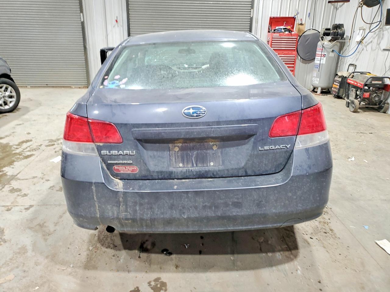 2014 Subaru Legacy 2.5I - Image 6