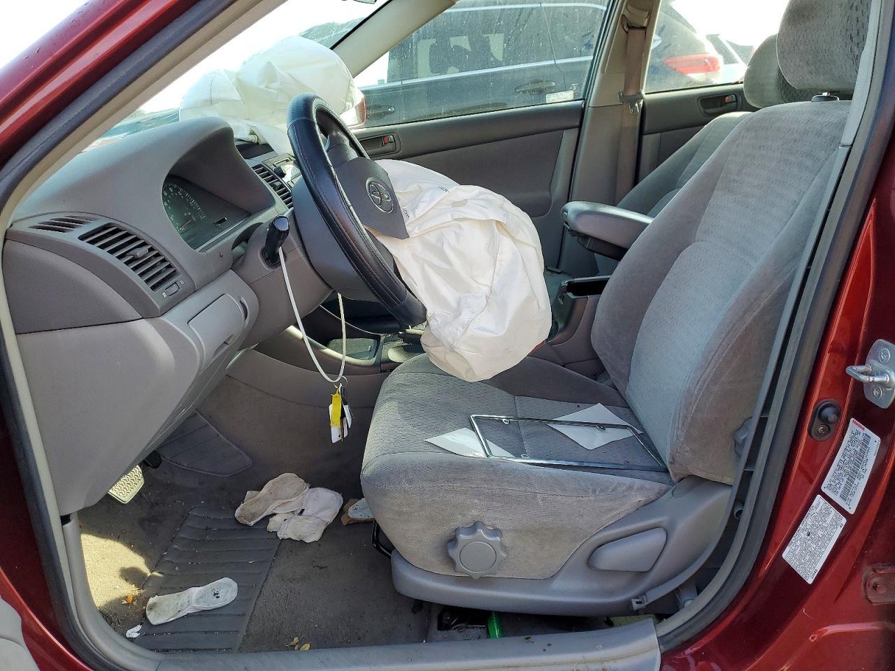 2002 Toyota Camry Le - Image 7