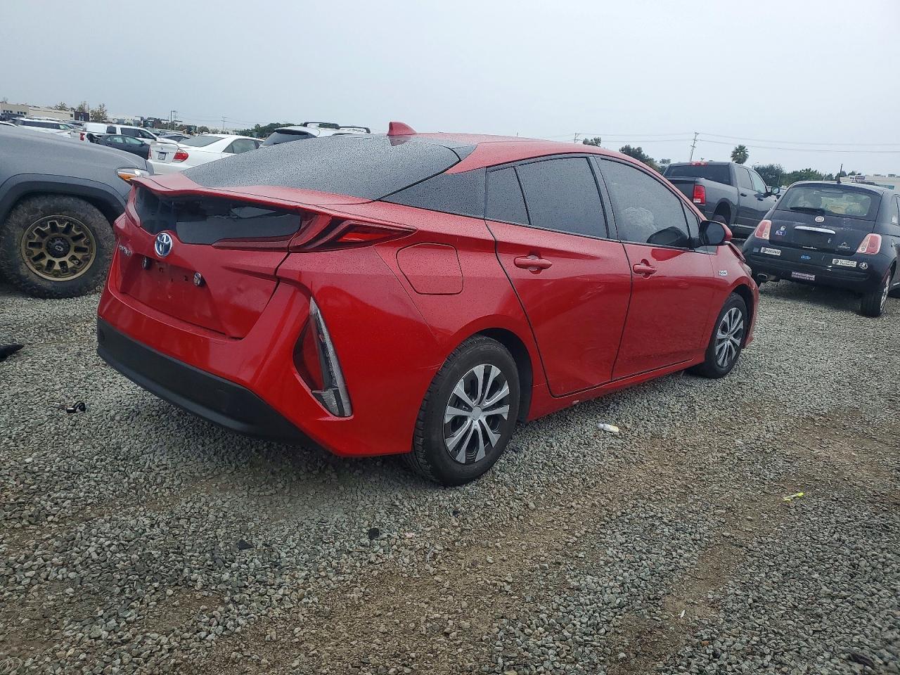 2021 Toyota Prius Prime Le - Фото 3
