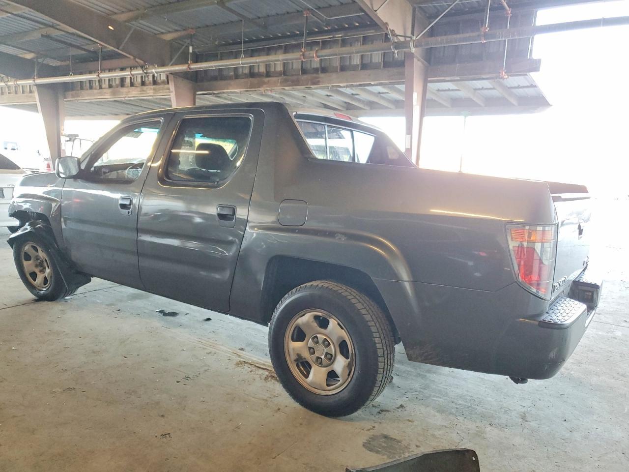 2007 Honda Ridgeline Rt - Image 2