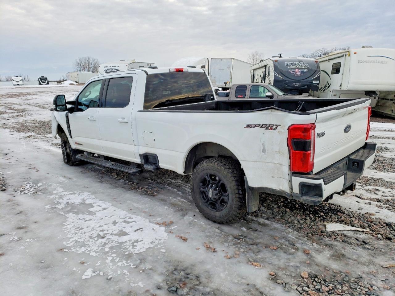 2024 Ford F250 Super Duty - Фото 2