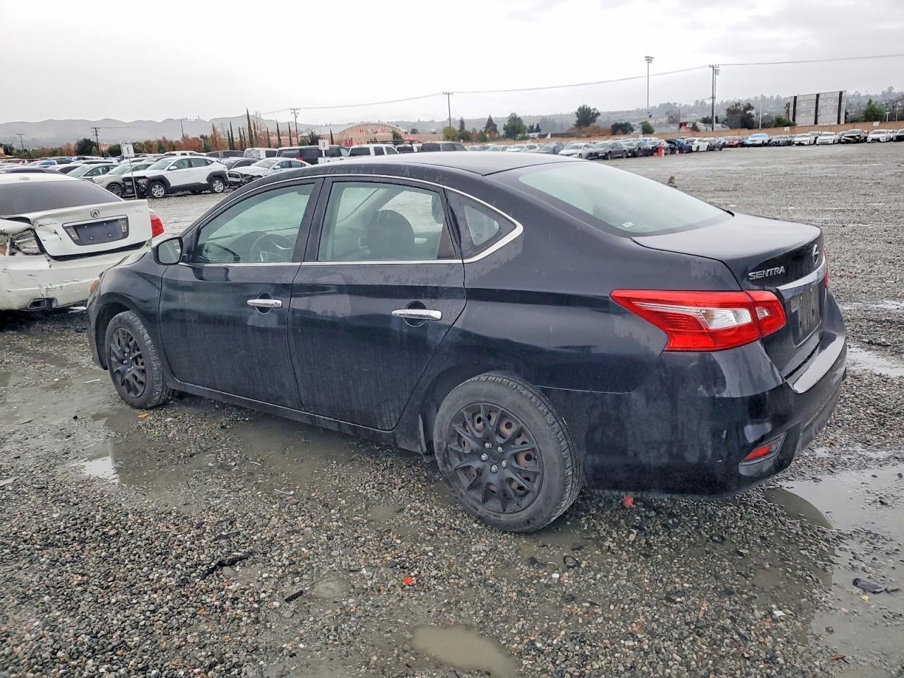 2016 Nissan Sentra S - Image 2
