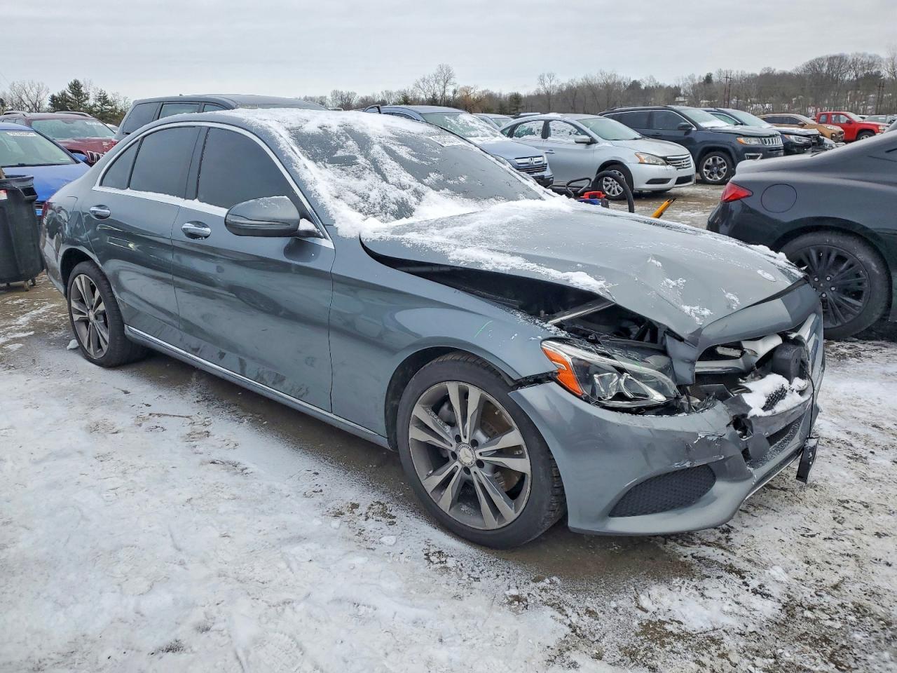 2017 Mercedes-Benz C 300 4Matic - Фото 4