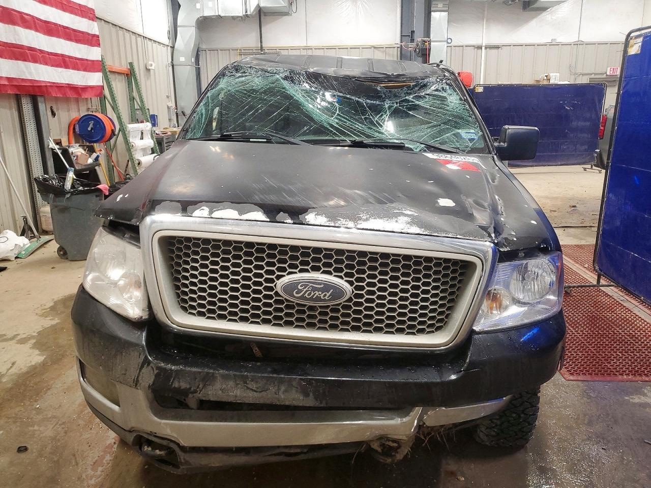 2004 Ford F150 Supercrew - Image 5